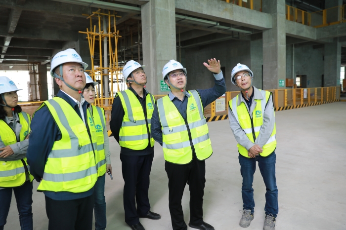 “隨機式”問答，推動基層黨建——李家龍調研基層黨建工作