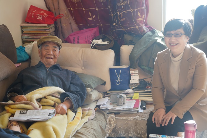 李志琤走訪慰問集團老領導和困難黨員職工