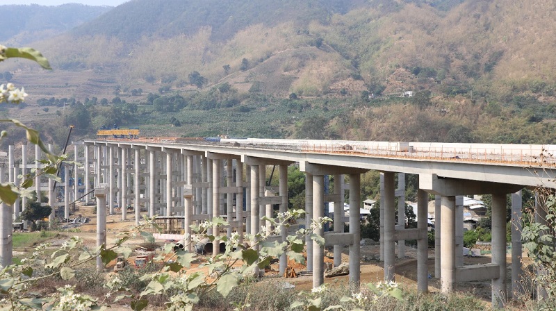 學習二十大 建功新時代丨鳳凰花開紅河谷 “砼”心鏖戰永金路 