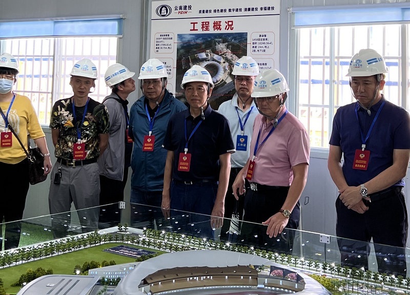 德宏州政協(xié)黨組副書記、副主席趙海維調(diào)研瑞麗國際文體中心項目