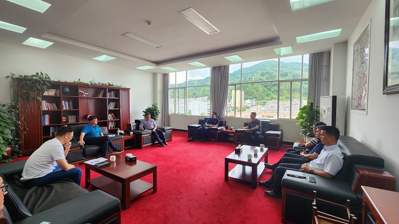 王永強赴臨滄市交流座談