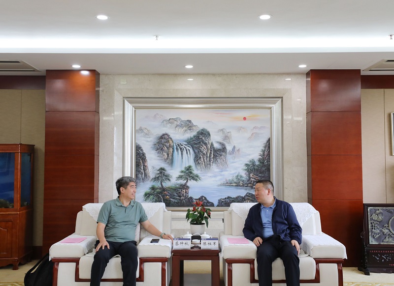 集團與國投創益基金公司交流座談