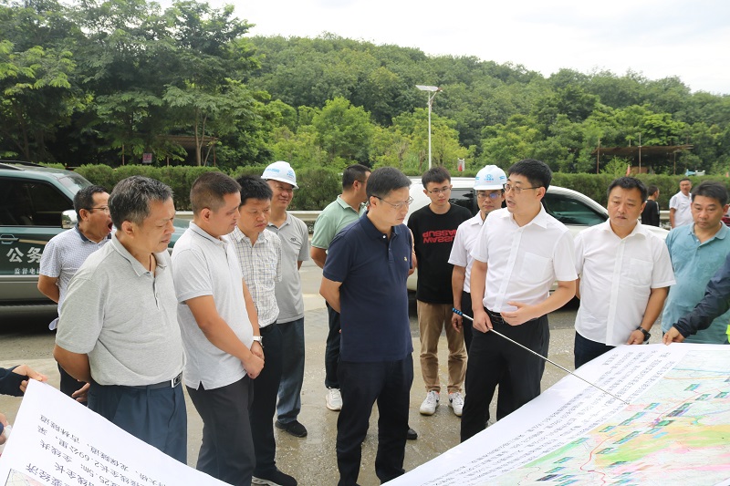 紅河州副州長梁凌云調研河馬高速項目