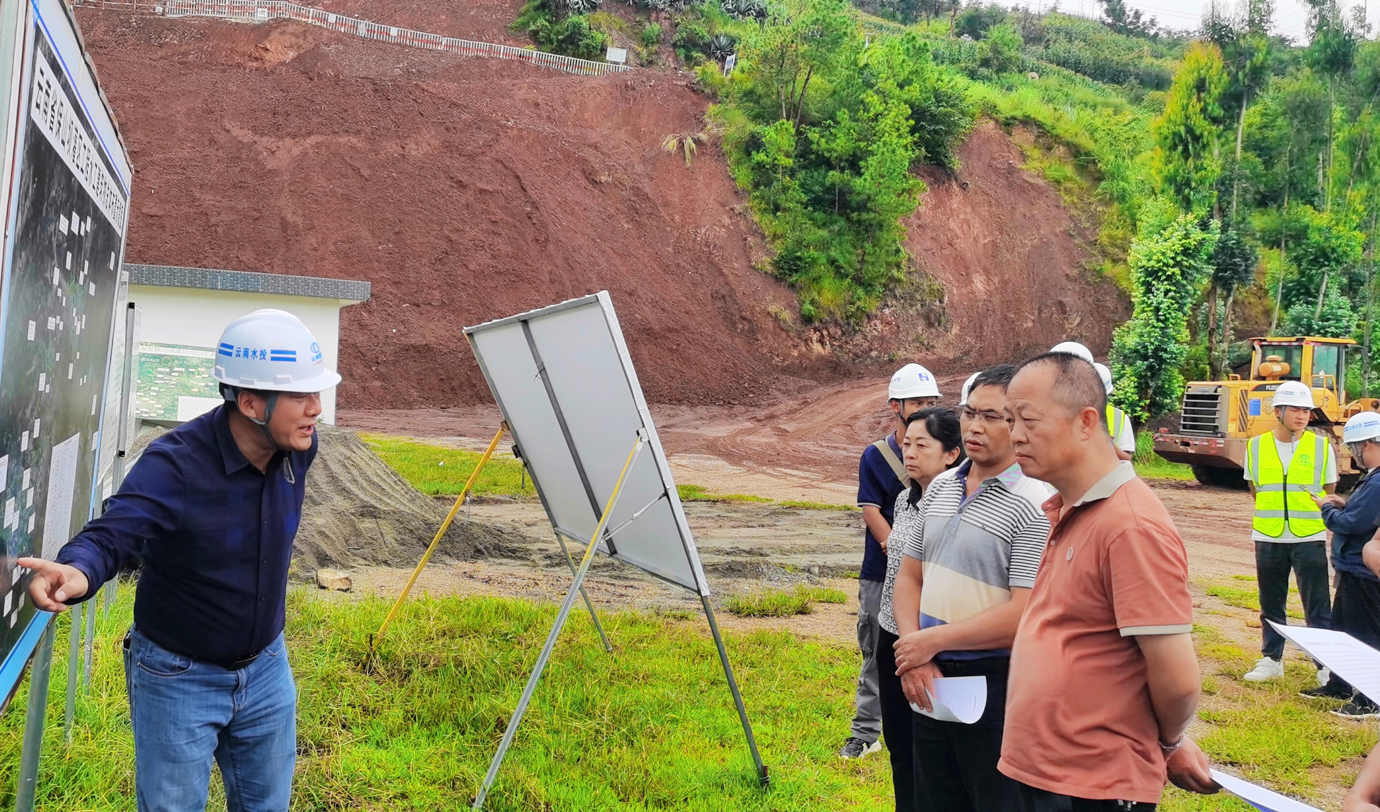 保山市人大常委會副主任段兆錦調研保山壩灌區工程