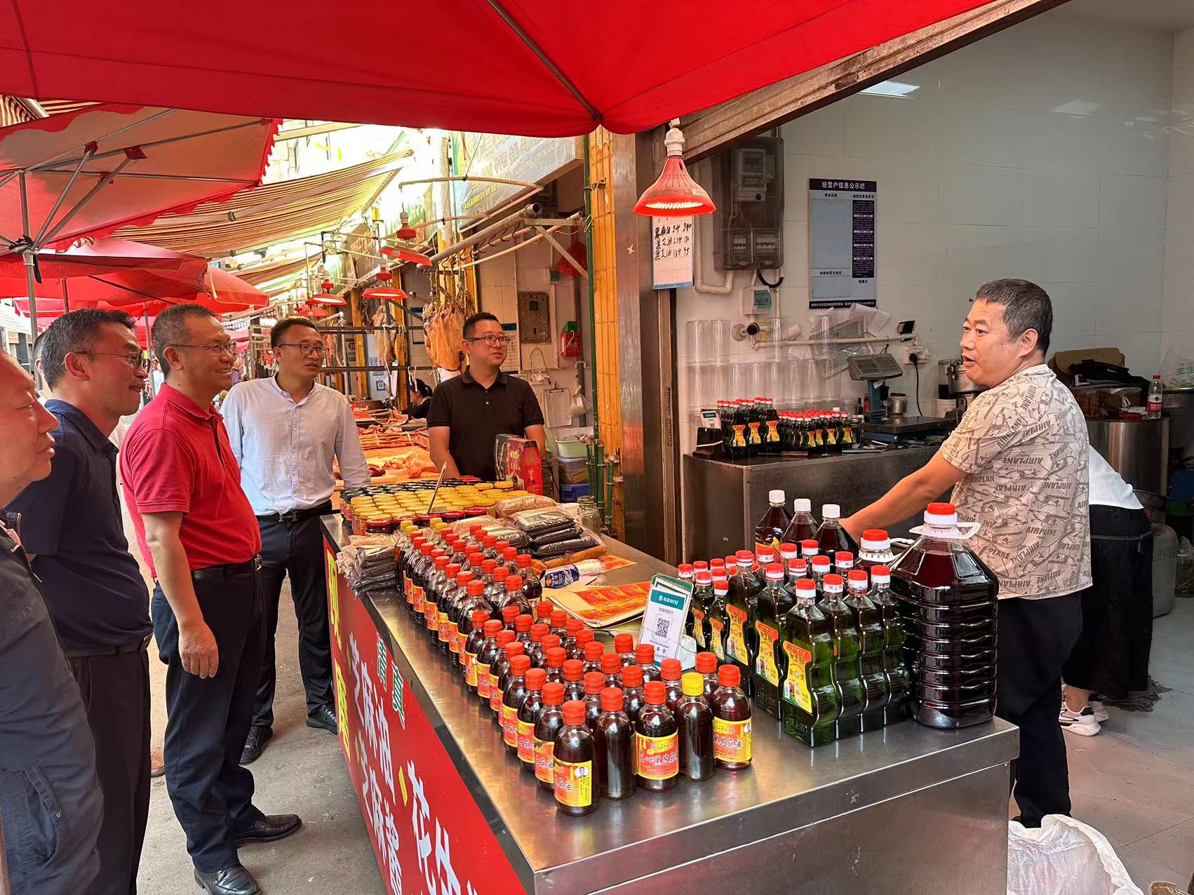 大興調查研究 | 楊國文到集團農貿市場開展節(jié)前消防安全檢查