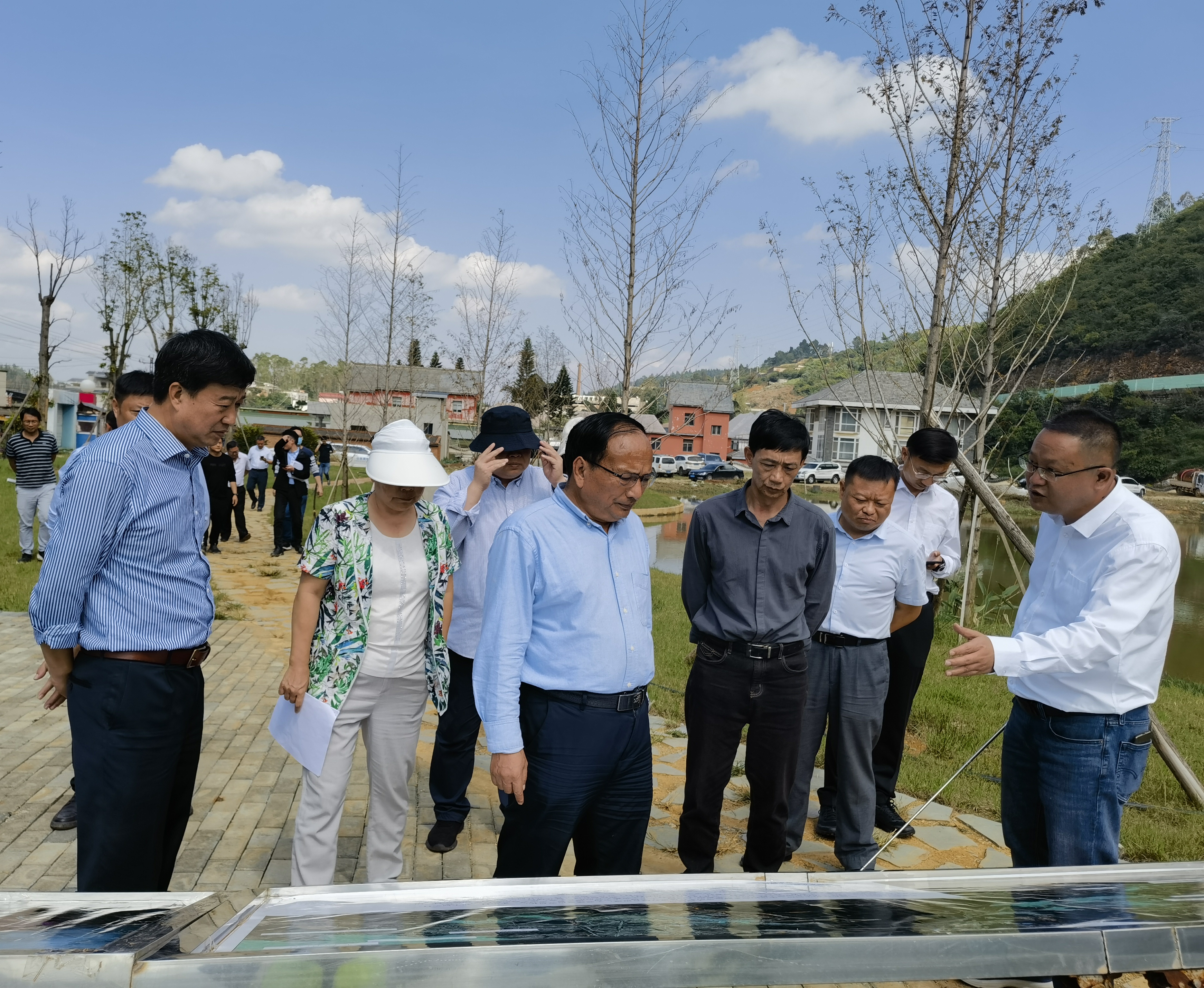 省政協民族和宗教委員會主任馬文亮調研個舊市重點流域水環境綜合治理項目