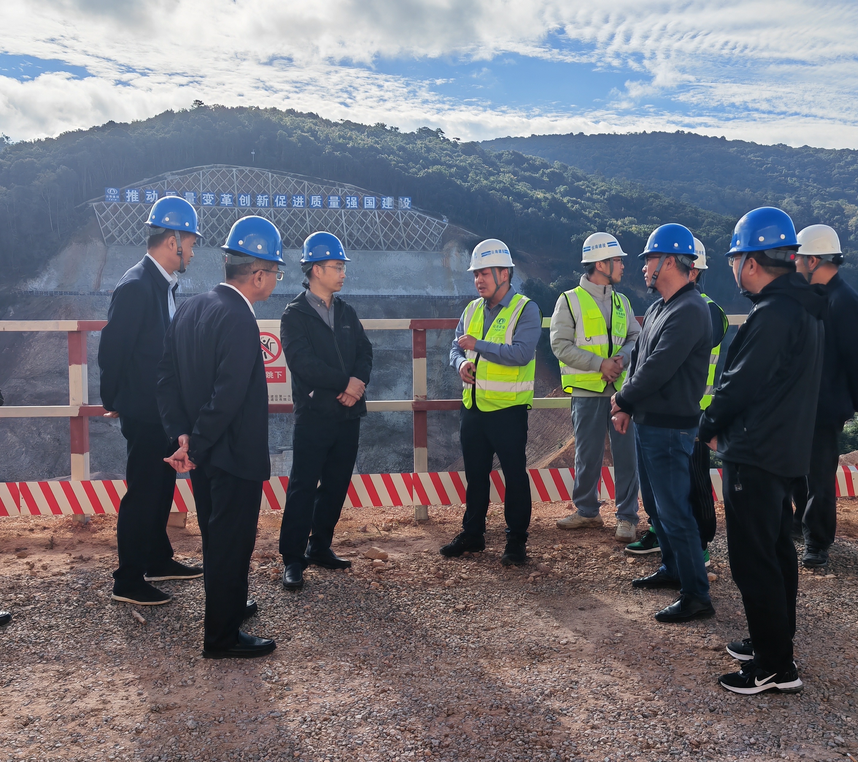 省水利廳副廳長霍玉河到集團普洱水利項目調研
