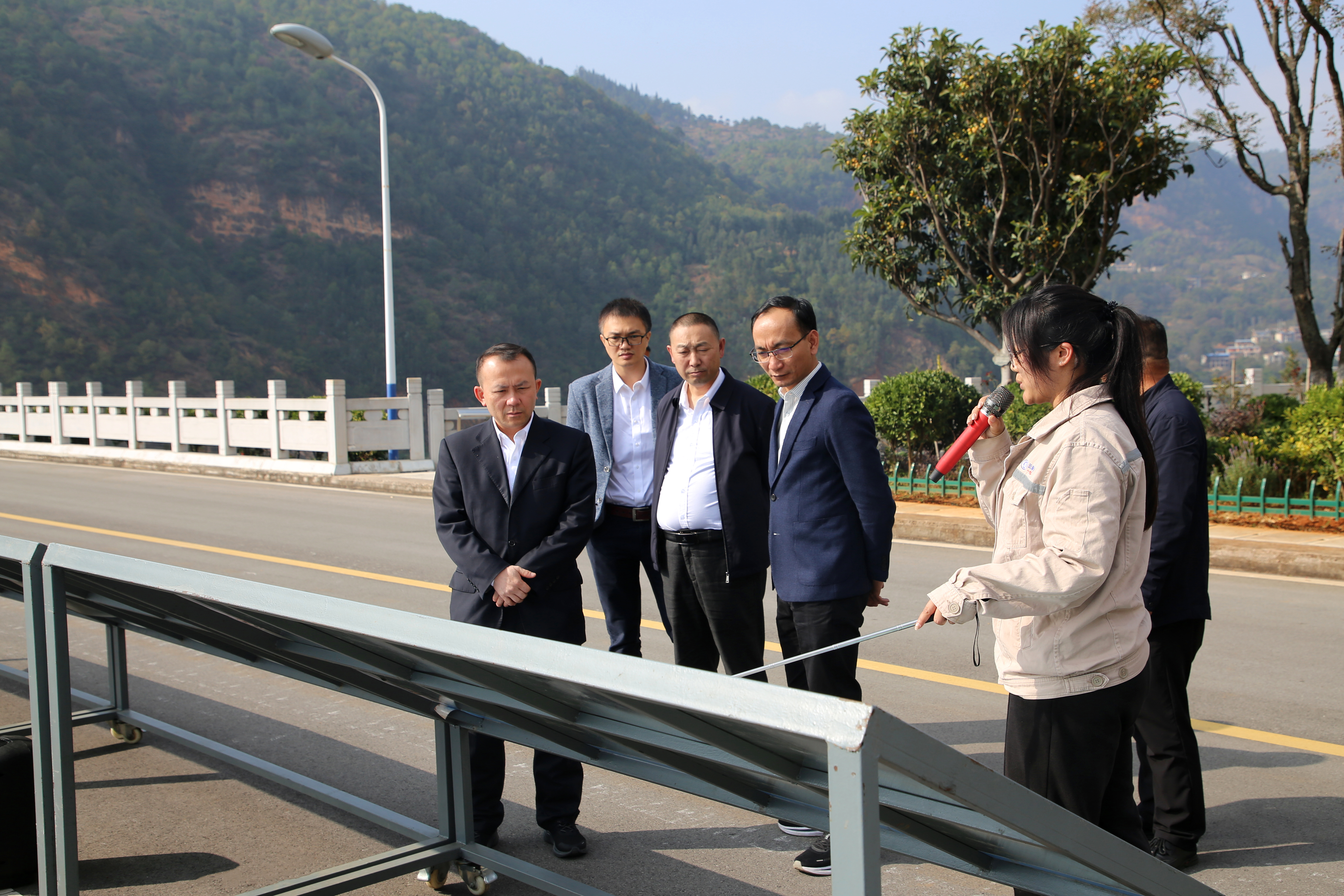 海南水務集團和國開行海南省分行、云南省分行到水投公司調研交流