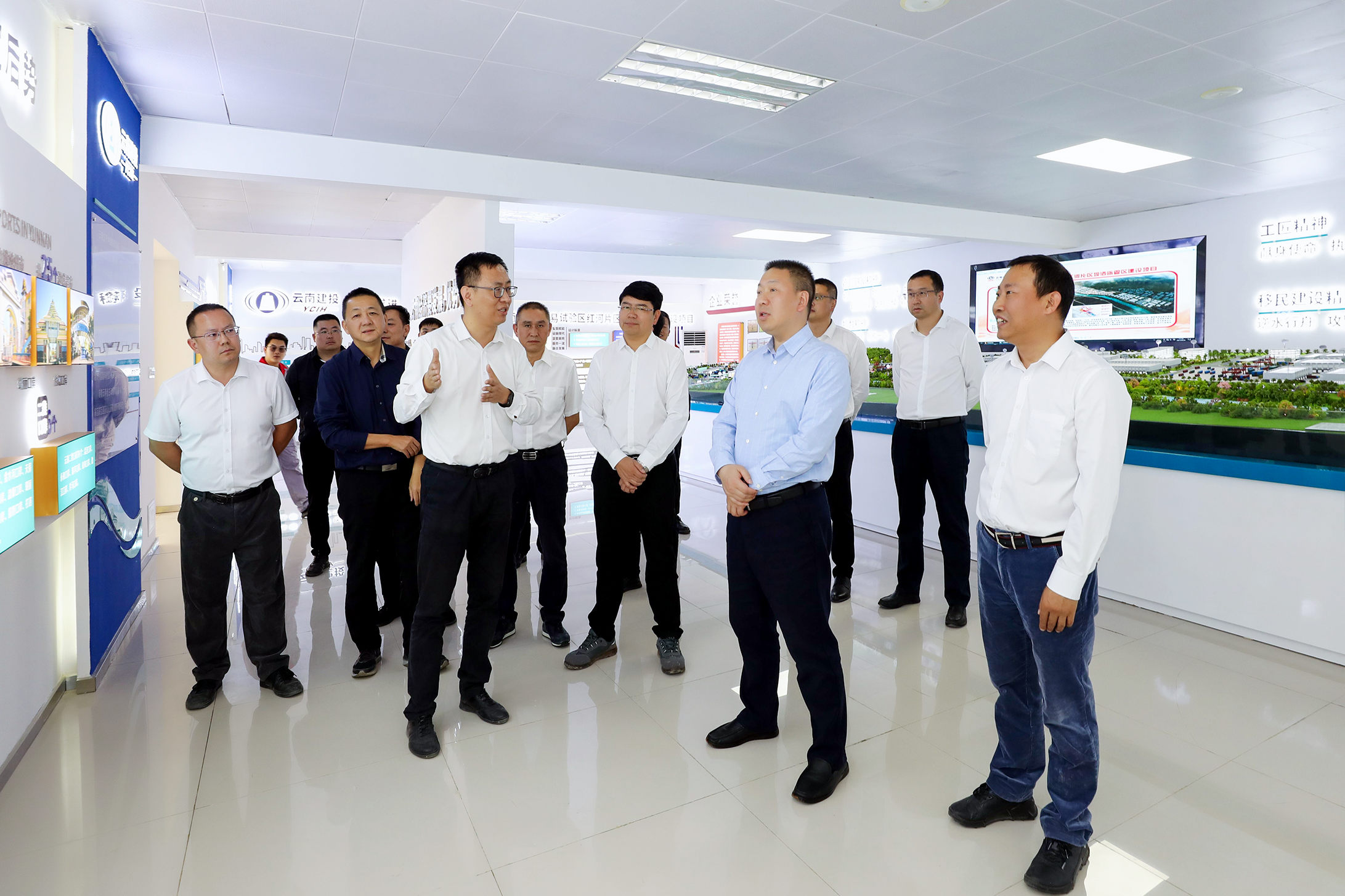 大干50天 | 陳祖軍調研集團紅河州重點項目