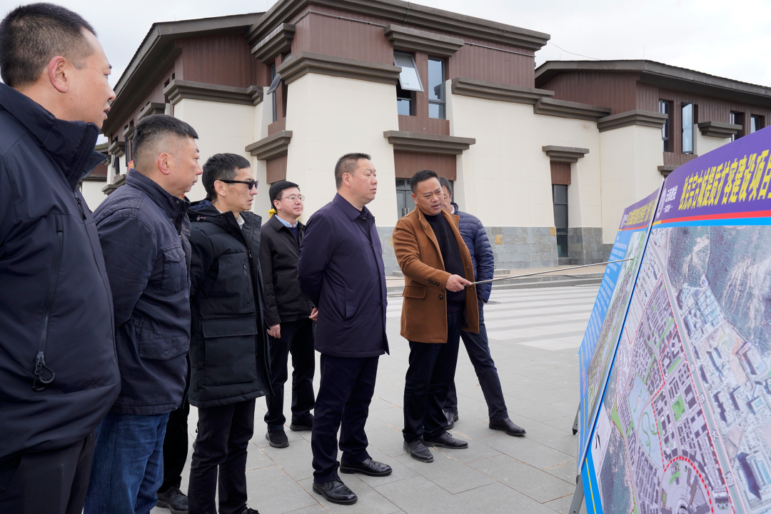 陳祖軍赴迪慶州交流座談 調研重點項目并看望慰問一線干部職工