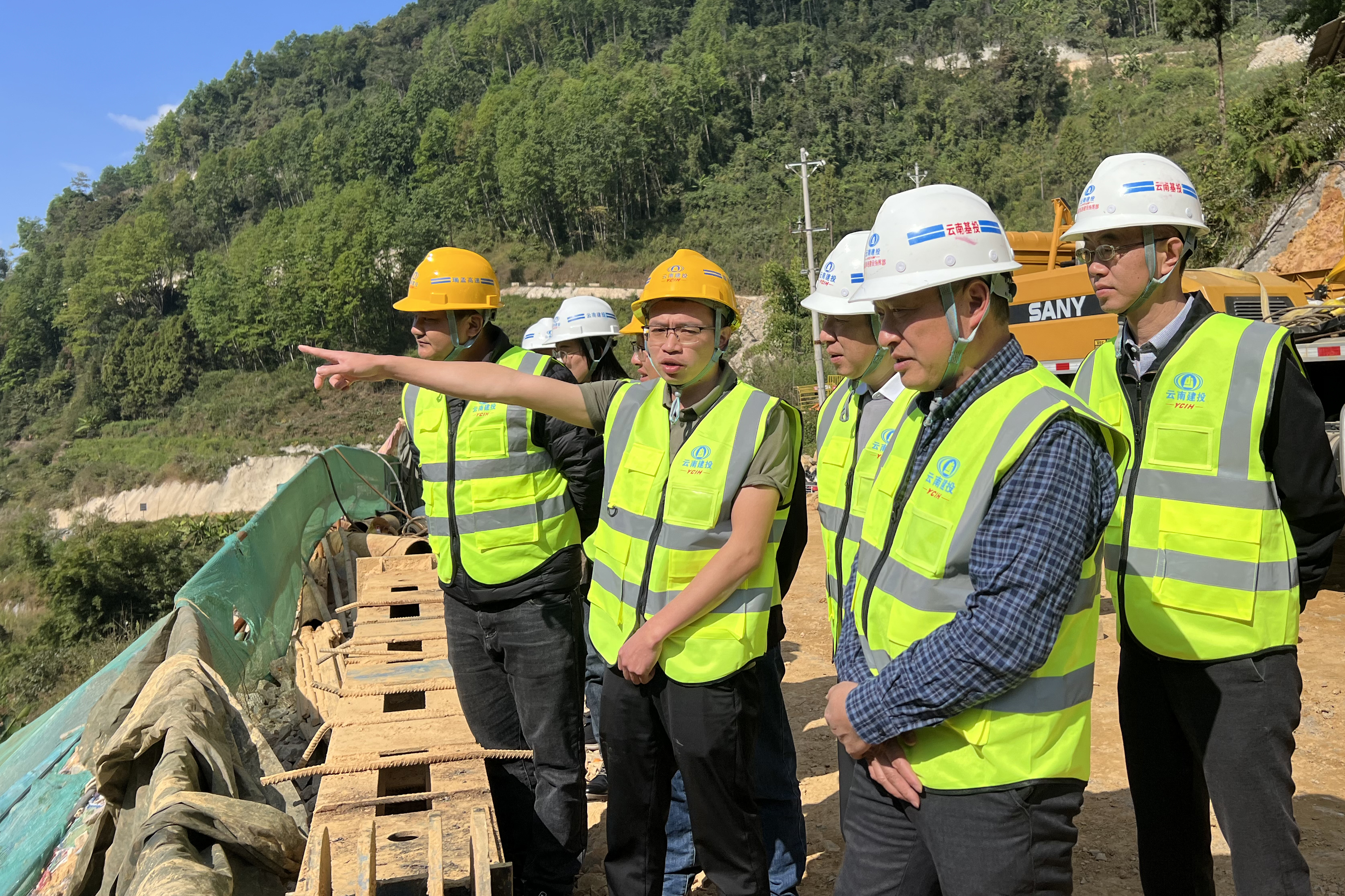 大干50天丨王永強調研瑞孟高速（德宏段）項目