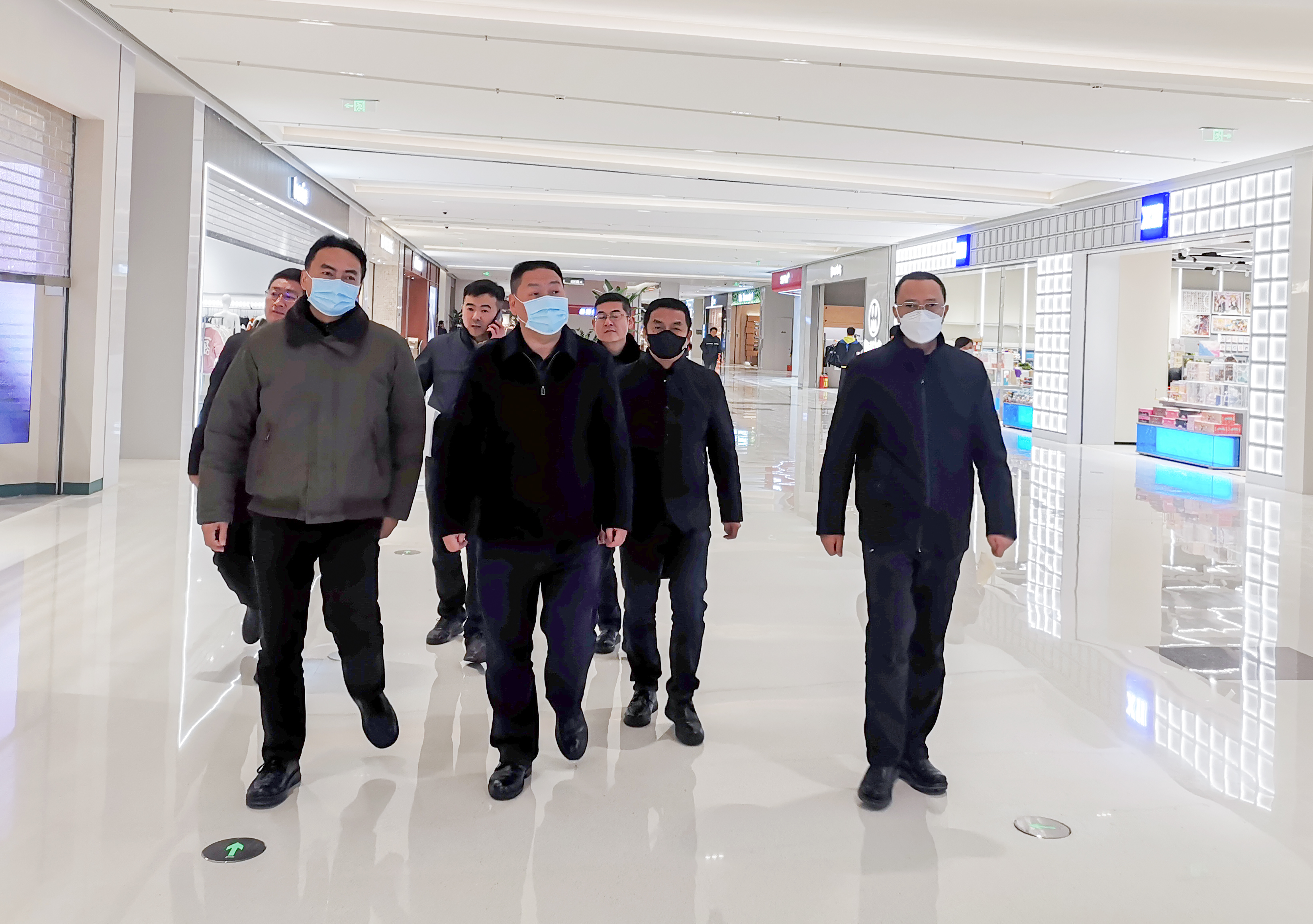 陳祖軍到昆明萬象城調研開業籌備情況