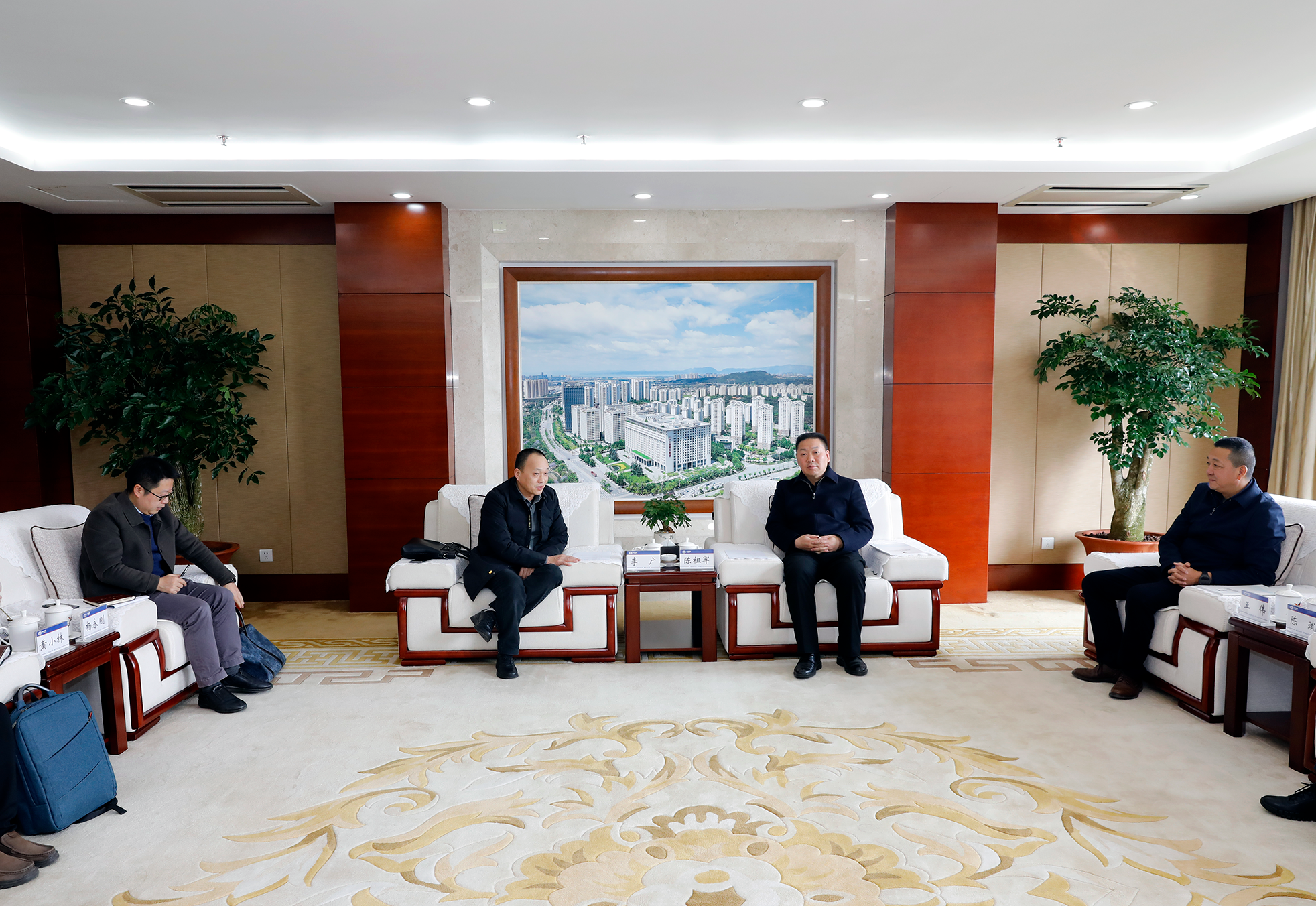 陳祖軍會見重慶城建客人