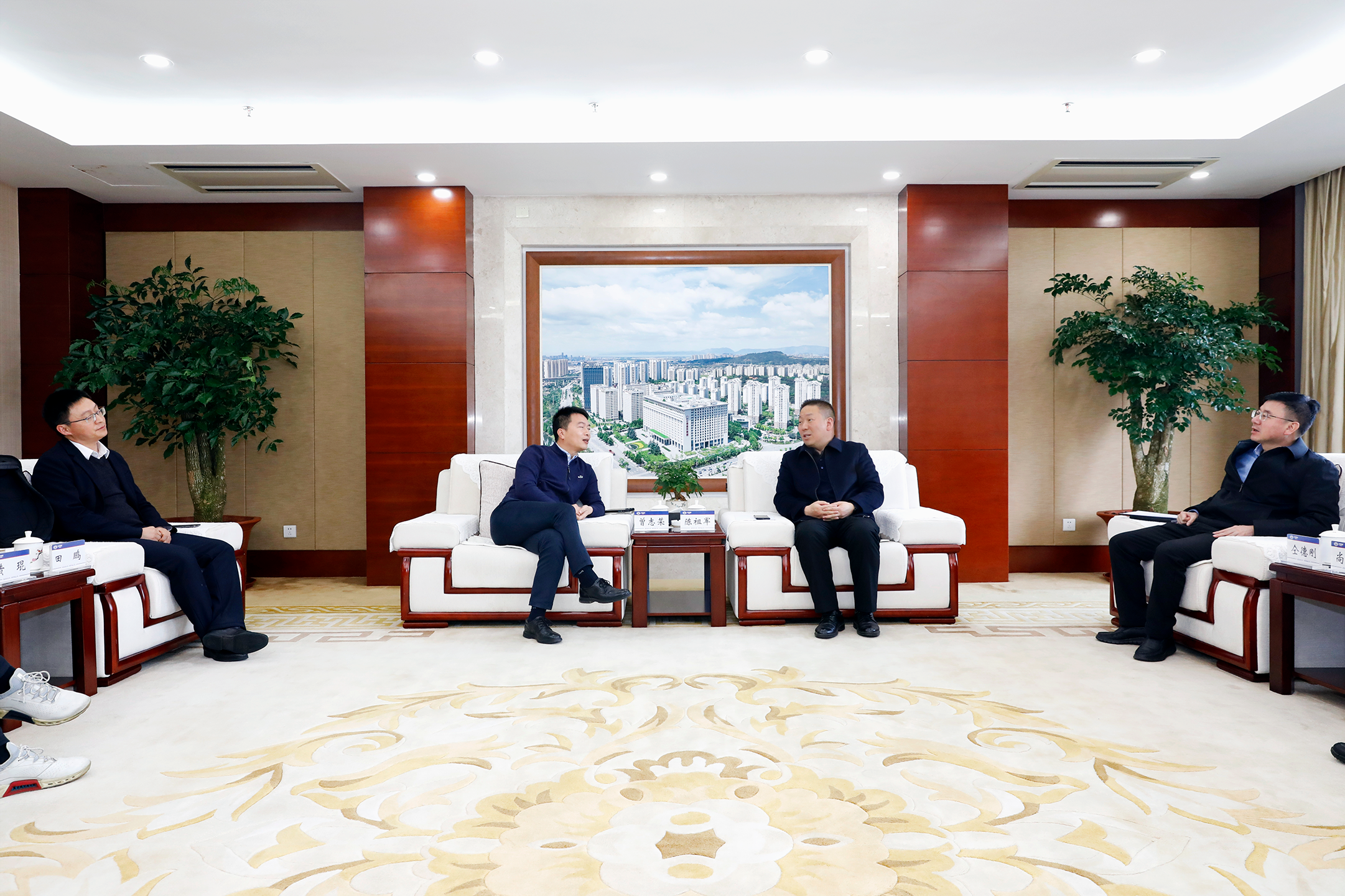 集團與平安銀行、平安財險交流座談