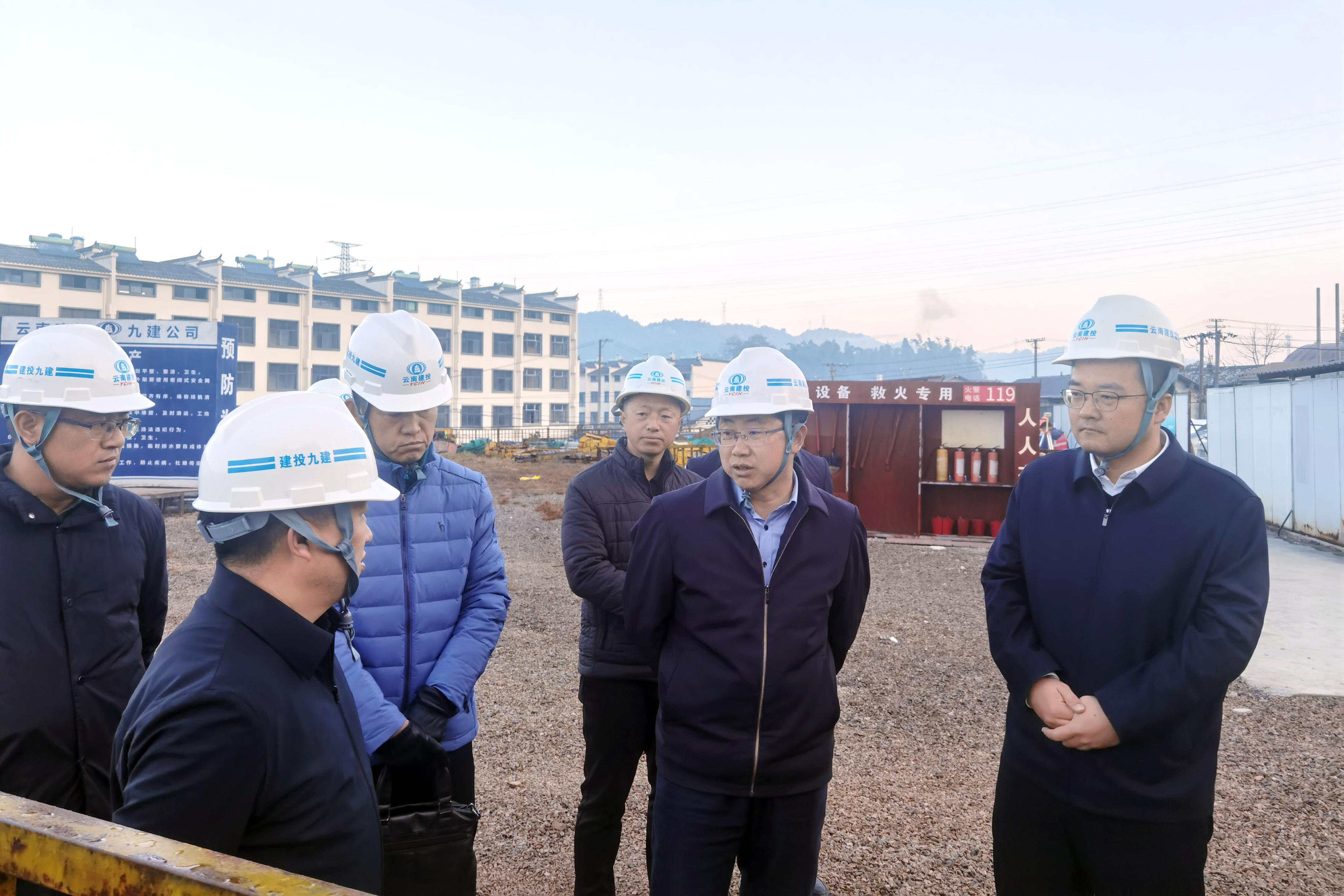 保山市副市長高康調研龍陵縣項目