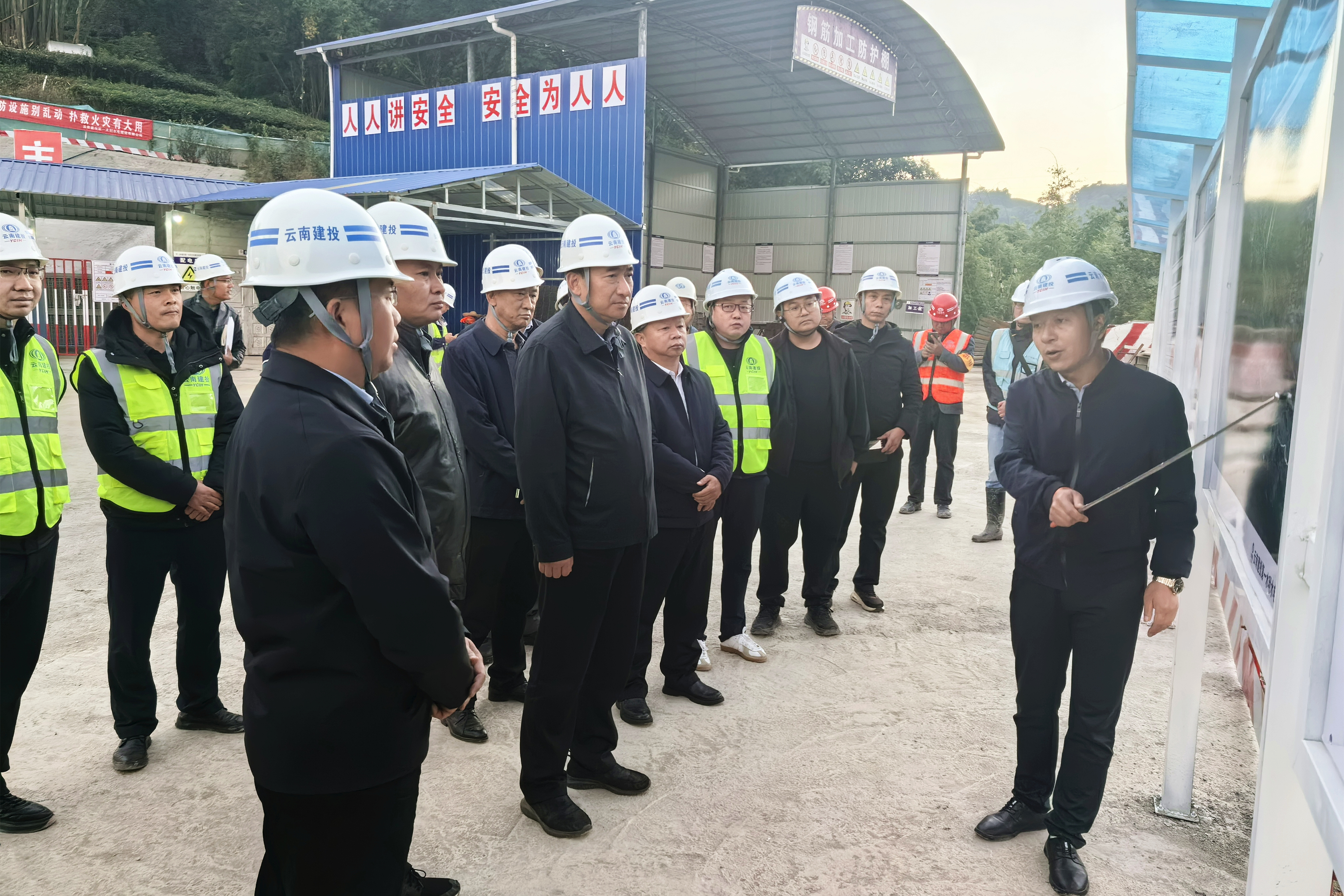 臨滄市委副書記、市長杜建輝調研耿馬灌區工程