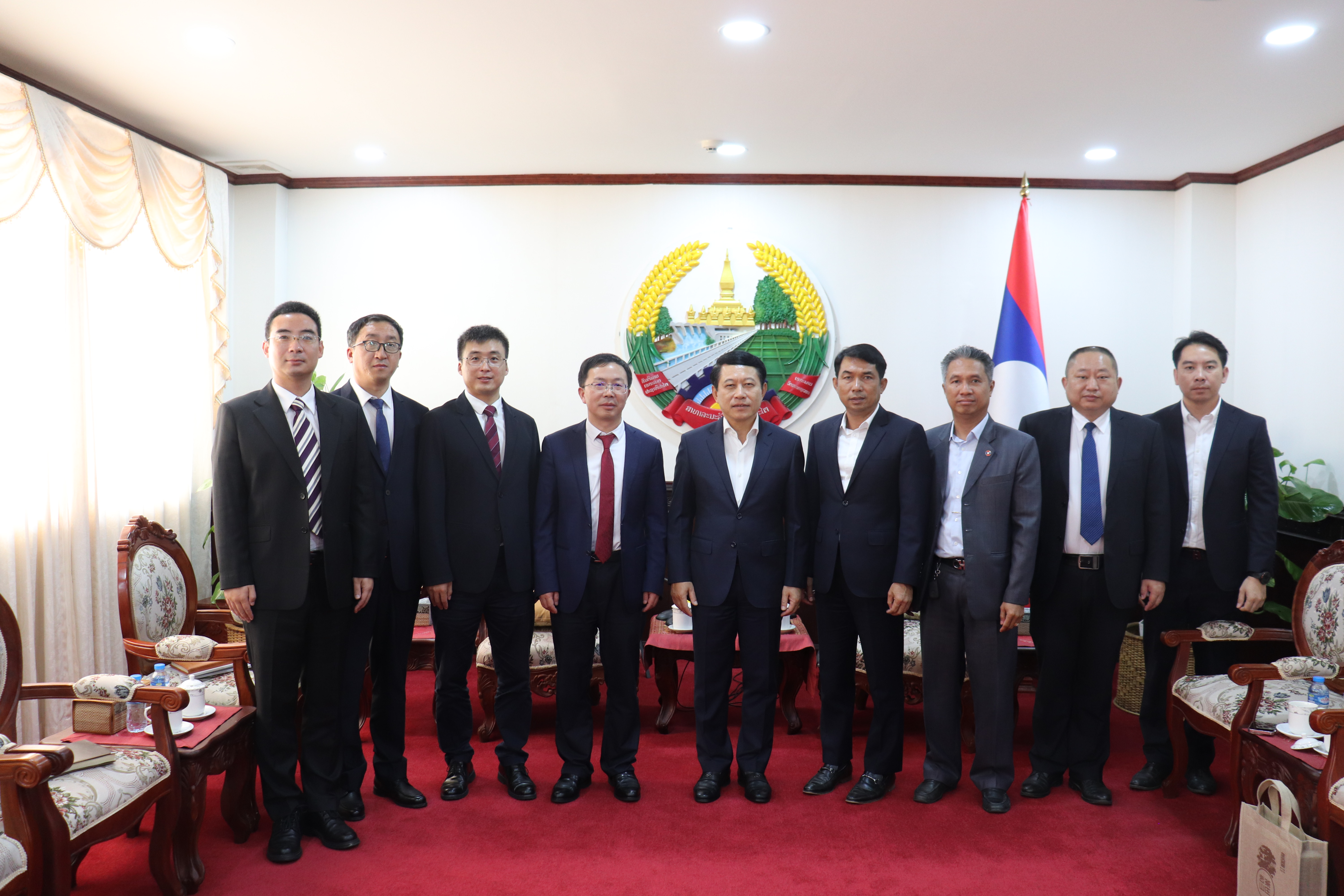 劉金榮拜會老撾有關部委 調研集團在老重點項目并慰問駐老干部職工