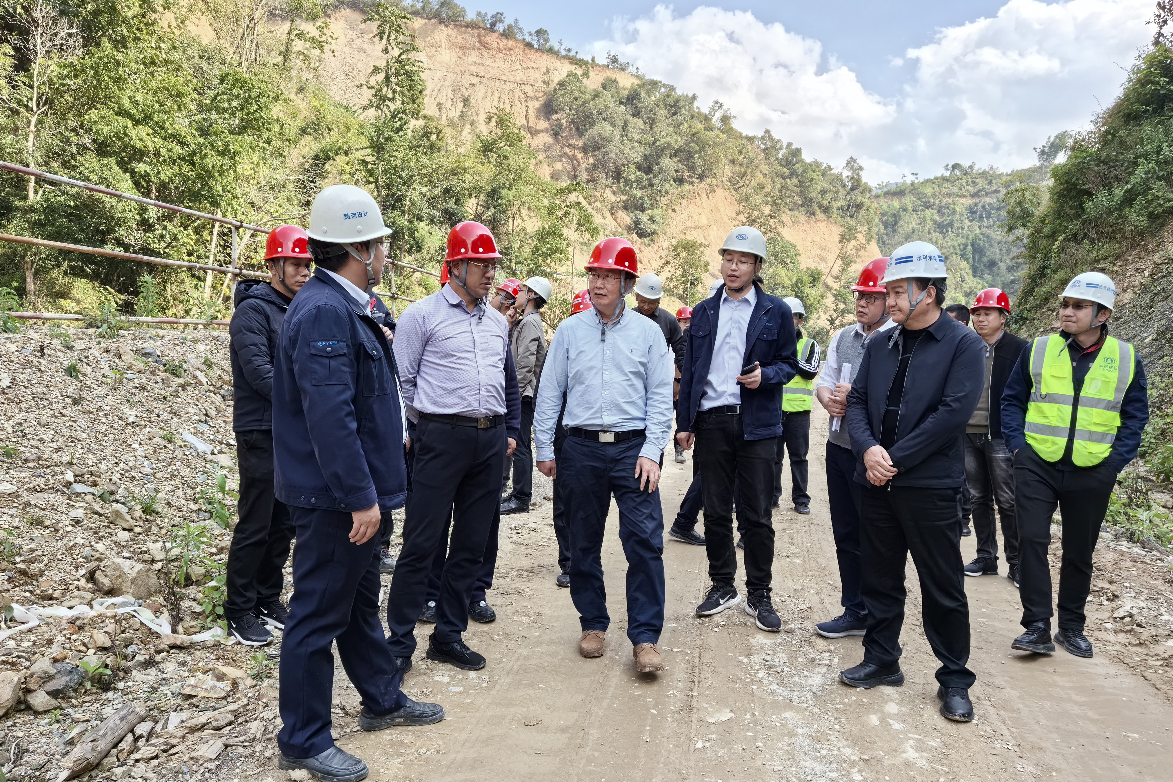 臨滄市副市長康飛調研耿馬灌區工程