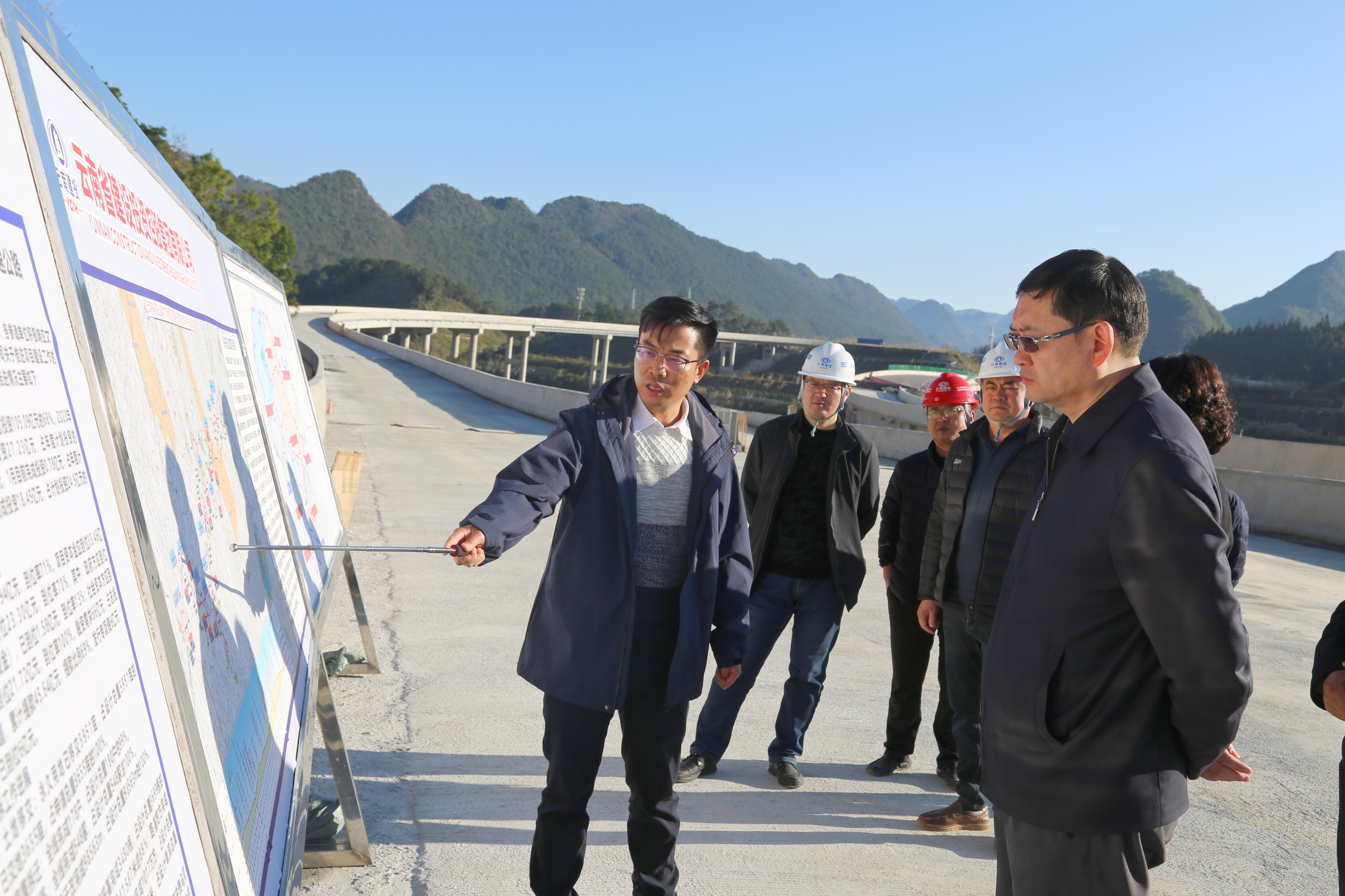 省交通運輸廳廳長、黨組書記夏俊松到那興高速項目調研