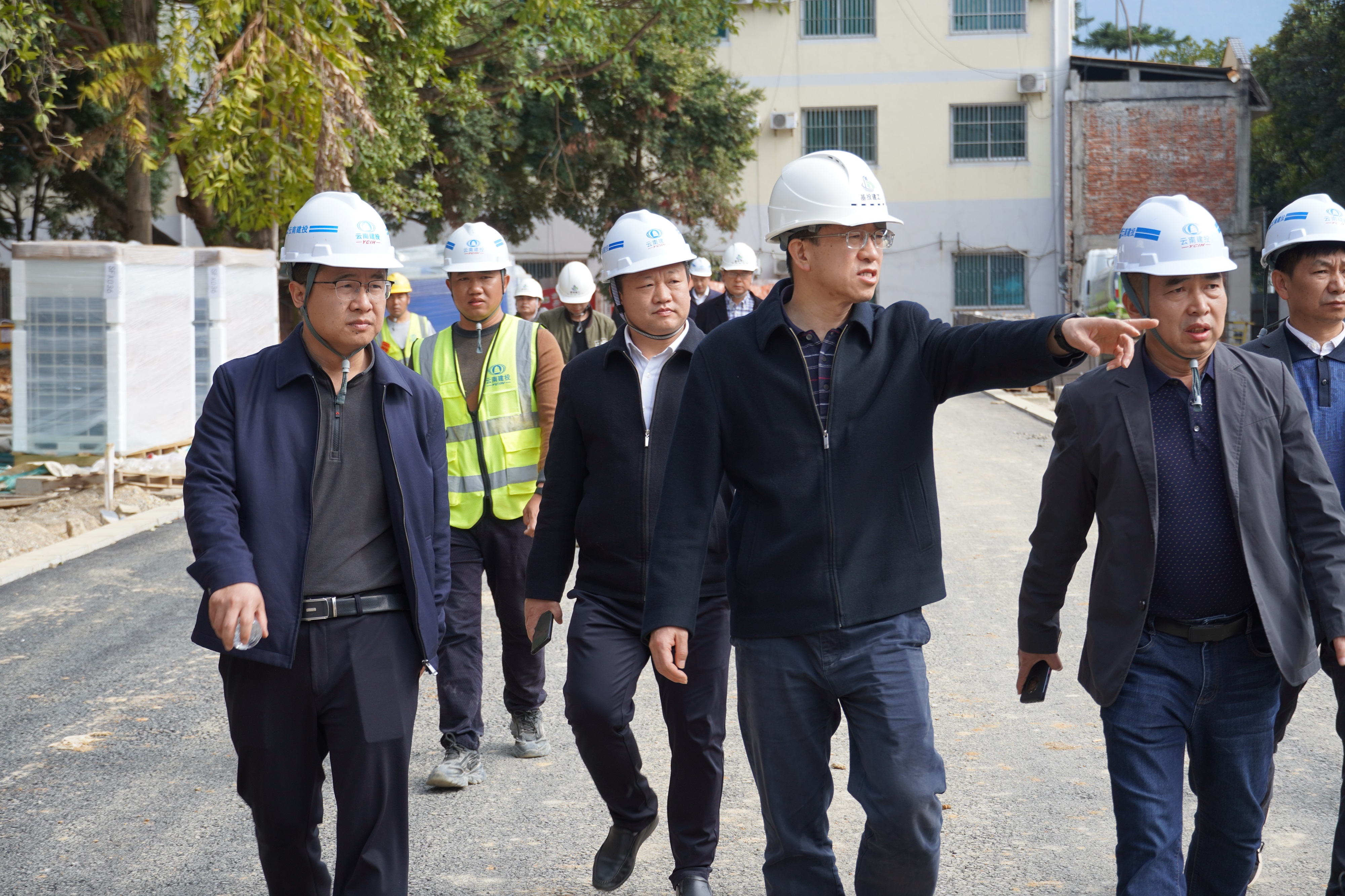 德宏州委副書記孫杰調研德宏州委黨校項目