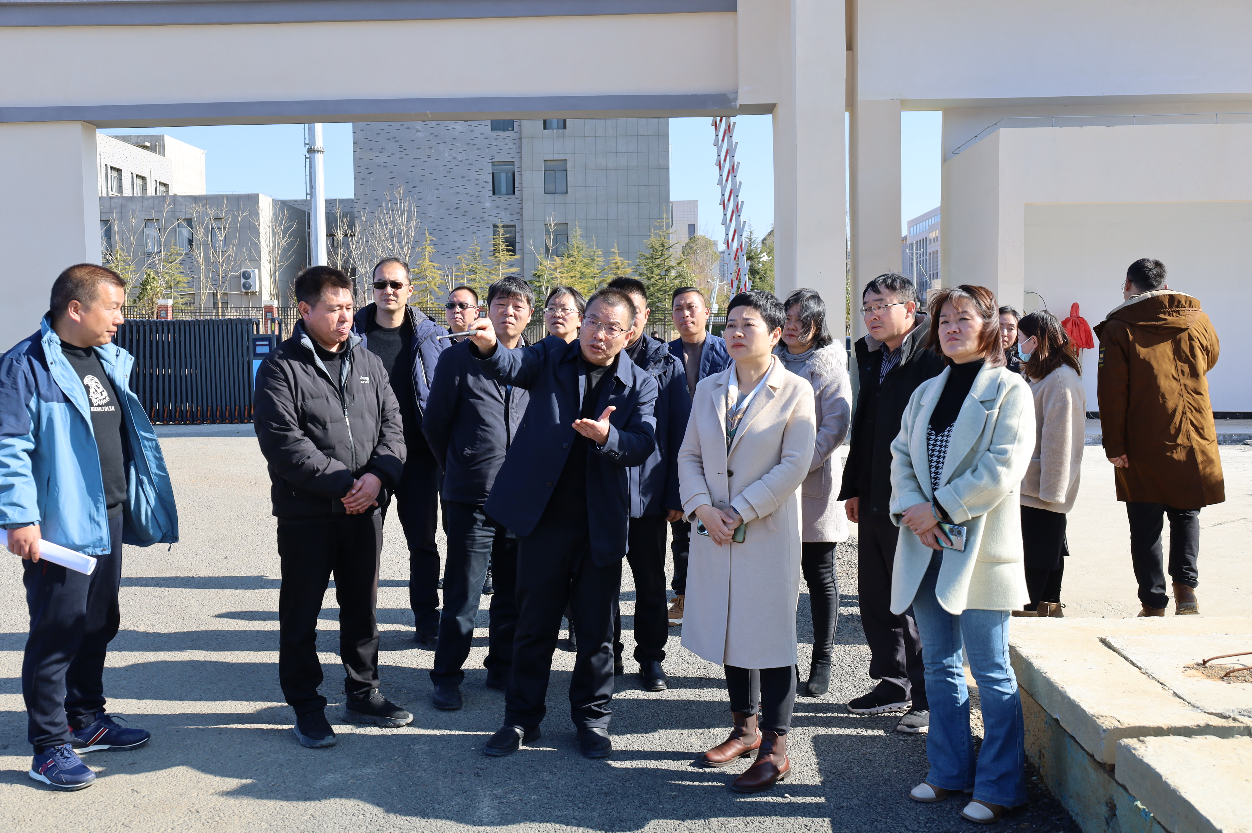 昭通市副市長孔令影調研昭通市職教中心二期、衛職院項目