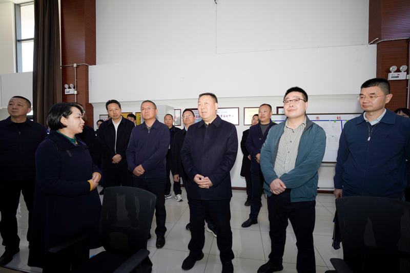 暢通其行 護航春運 陳祖軍一行調研集團高速公路春運保障情況