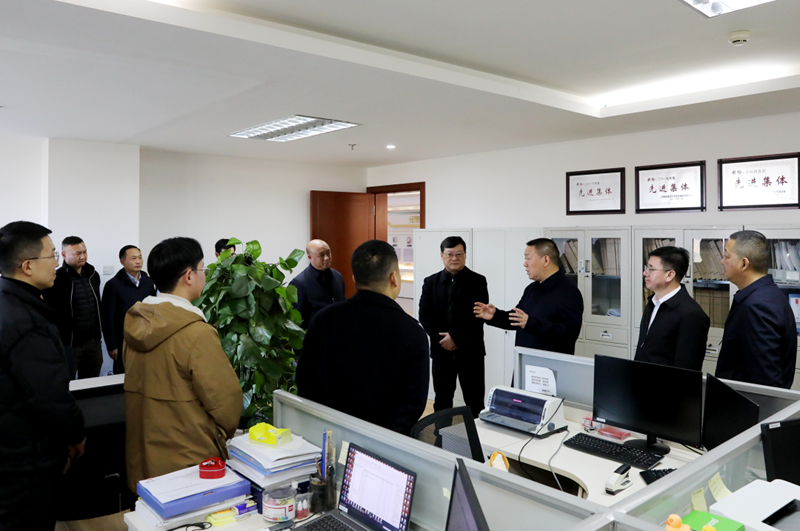 龍行龘龘 新春送福 陳祖軍走訪慰問集團干部職工