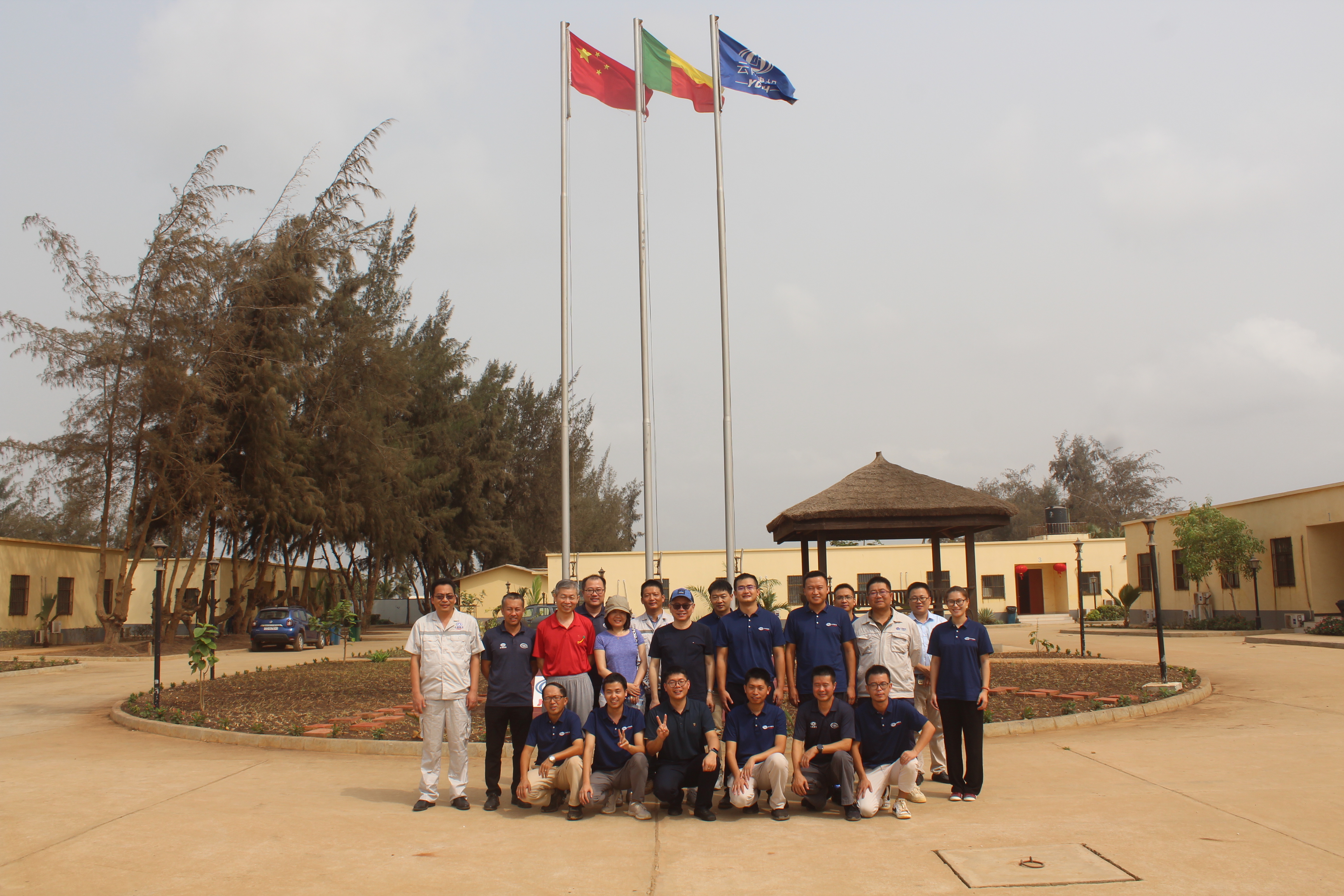 中國駐貝寧大使彭驚濤慰問集團貝寧區域