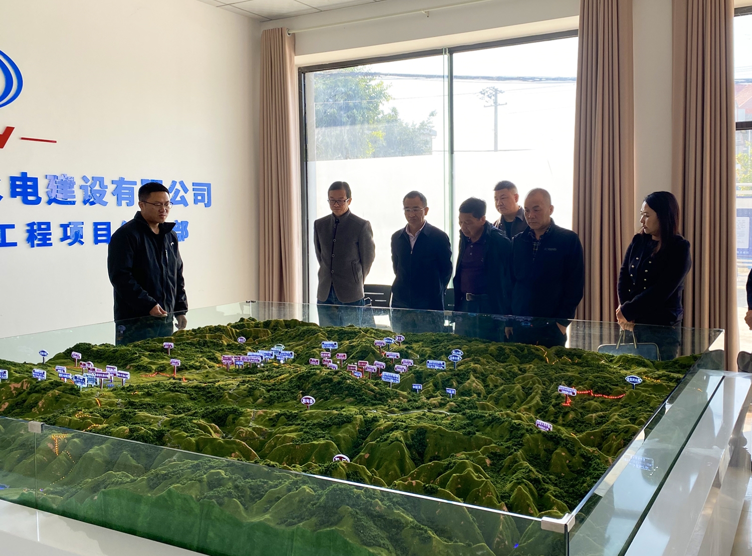 保山市人大常委會(huì)副主任莫逸塵調(diào)研保山壩灌區(qū)工程