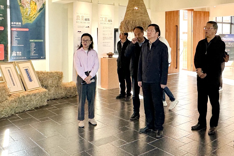 昆明市人大常委會副主任王忠調研福保村鄉(xiāng)村振興項目