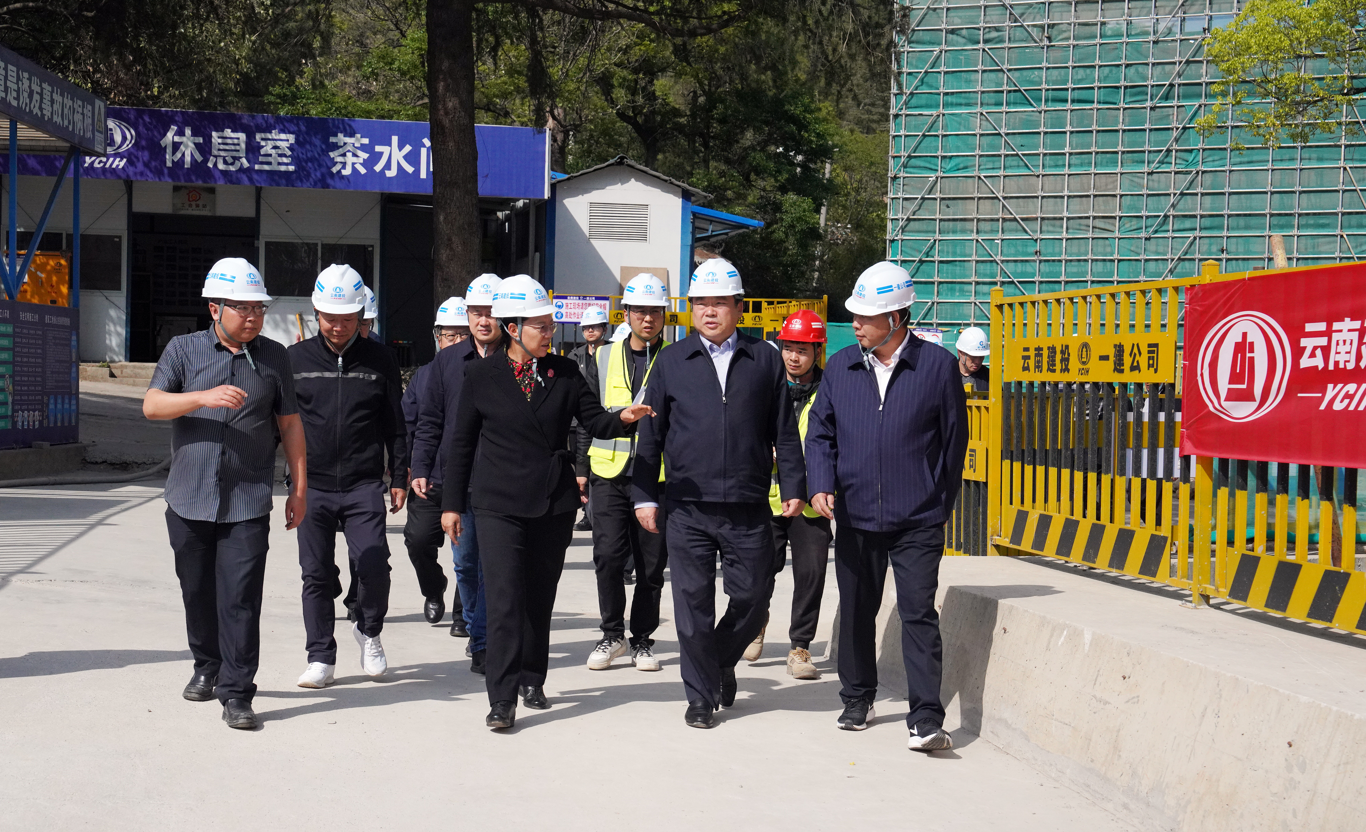 省人大常委會副主任、省總工會主席王樹芬調研曲靖溫泉職工療養院提升改造工程（一期）建設項目