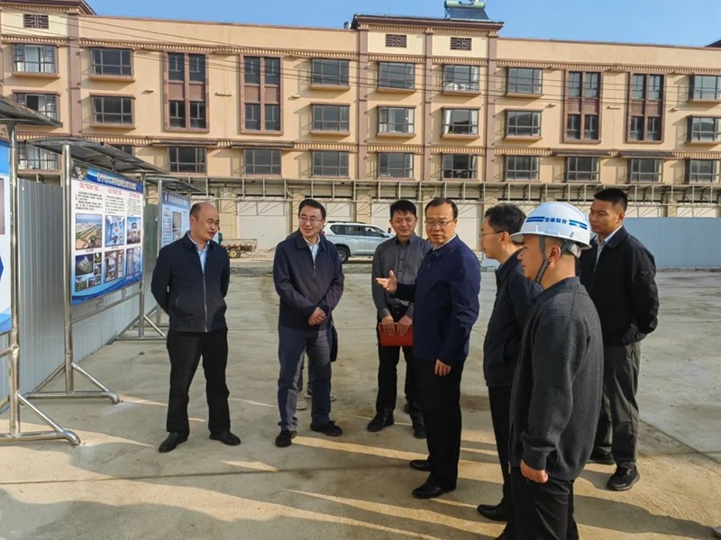 保山市委書記楊軍調(diào)研昌寧縣人民醫(yī)院遷建項(xiàng)目