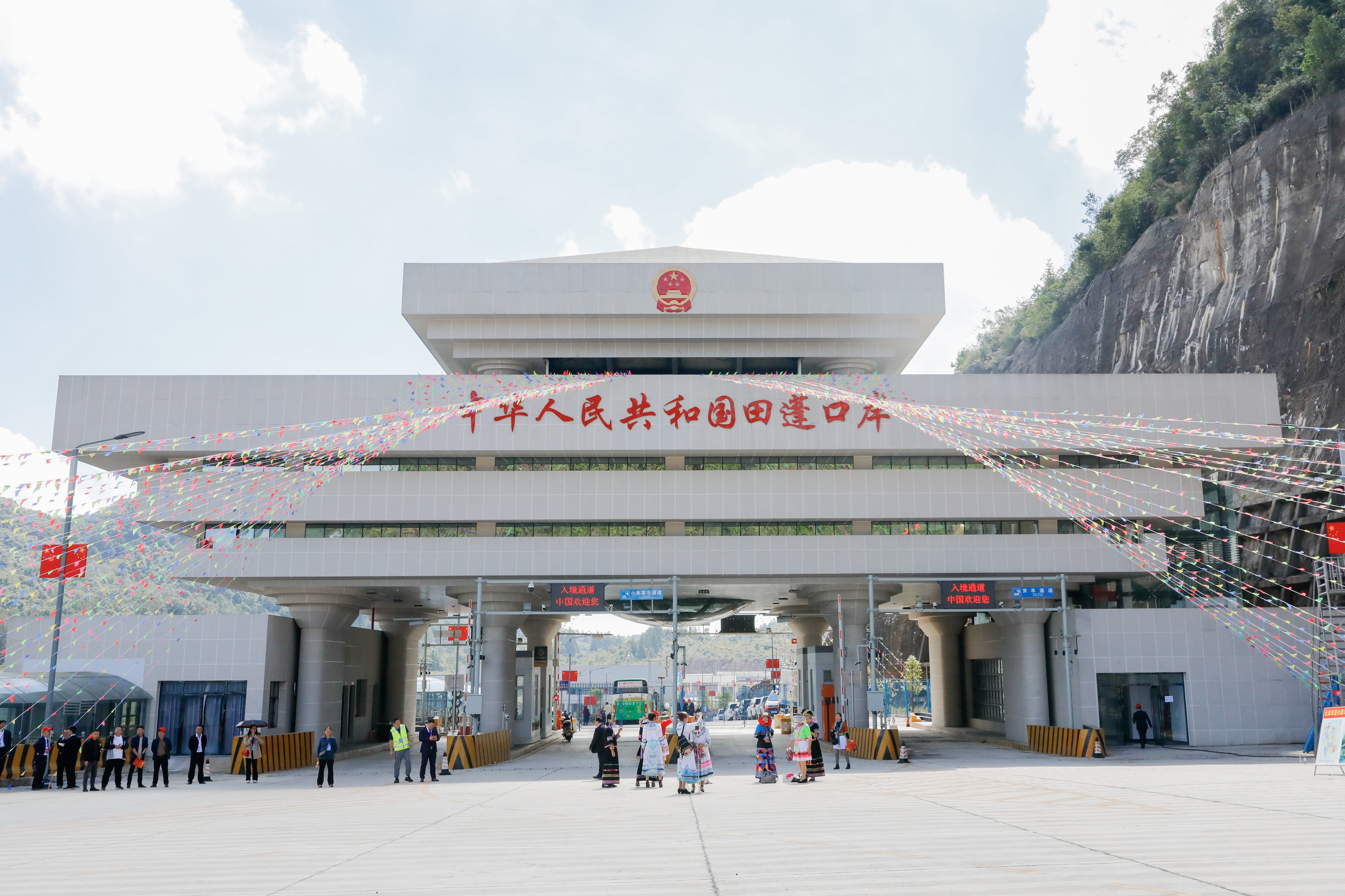 省商務(wù)廳黨組成員顧敏調(diào)研田蓬口岸項目