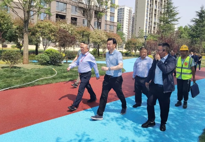 省、市人大代表視察昭通中心城市美麗河道治理工作