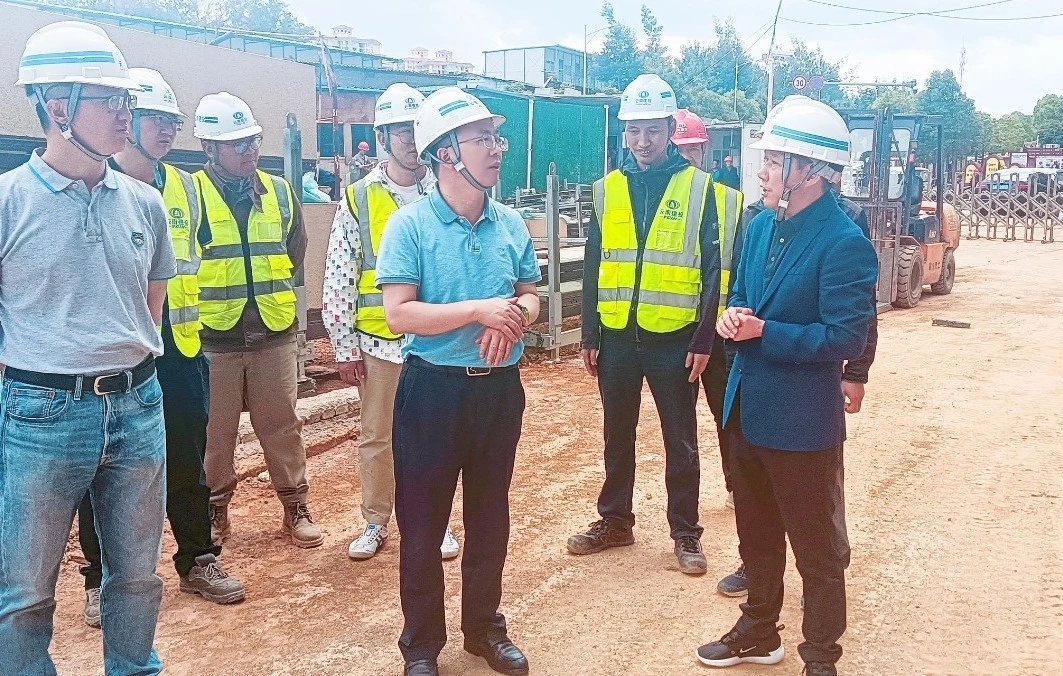 劉金榮調研省房公司興冶廣場項目