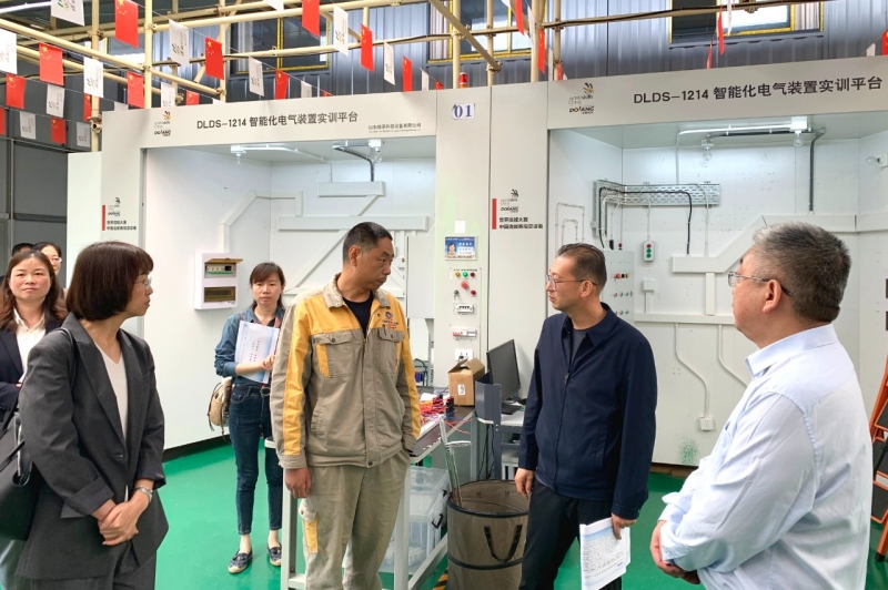 陳宙翔調研省建技校