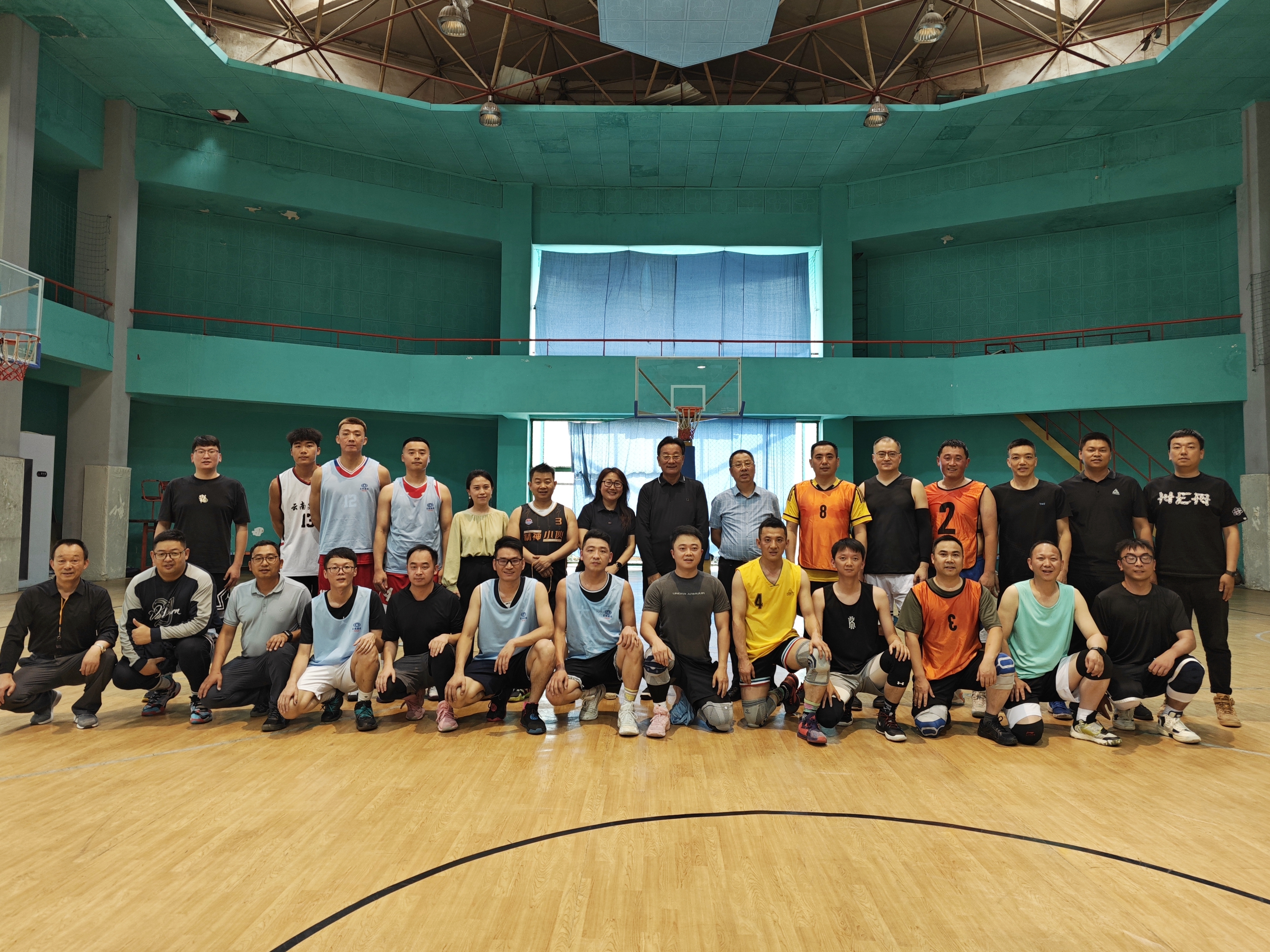 集團公司與云南省人大機關舉行籃球友誼賽