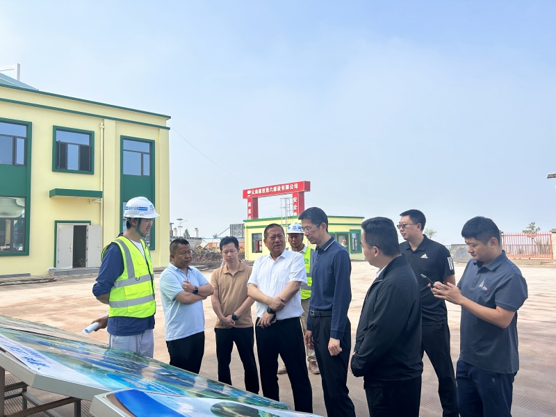 玉溪市副市長陳建軍到省儲備糧玉溪直屬庫建設項目調研
