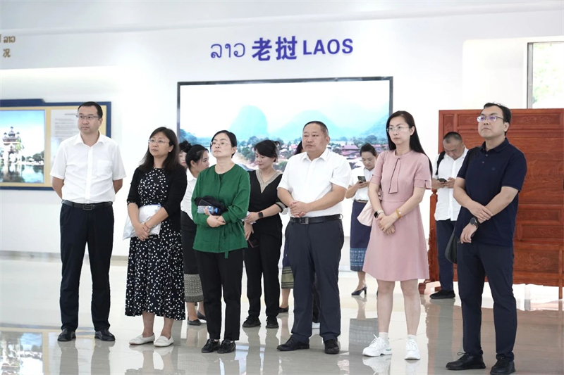 國家開發銀行云南省分行調研組到集團在老項目調研