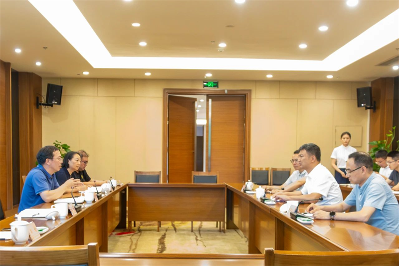 劉金榮調(diào)研小平干部學(xué)院改擴(kuò)建工程項目