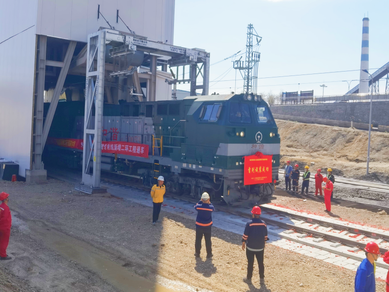 新疆南礦項目完成倉后輸煤系統(tǒng)安裝工程