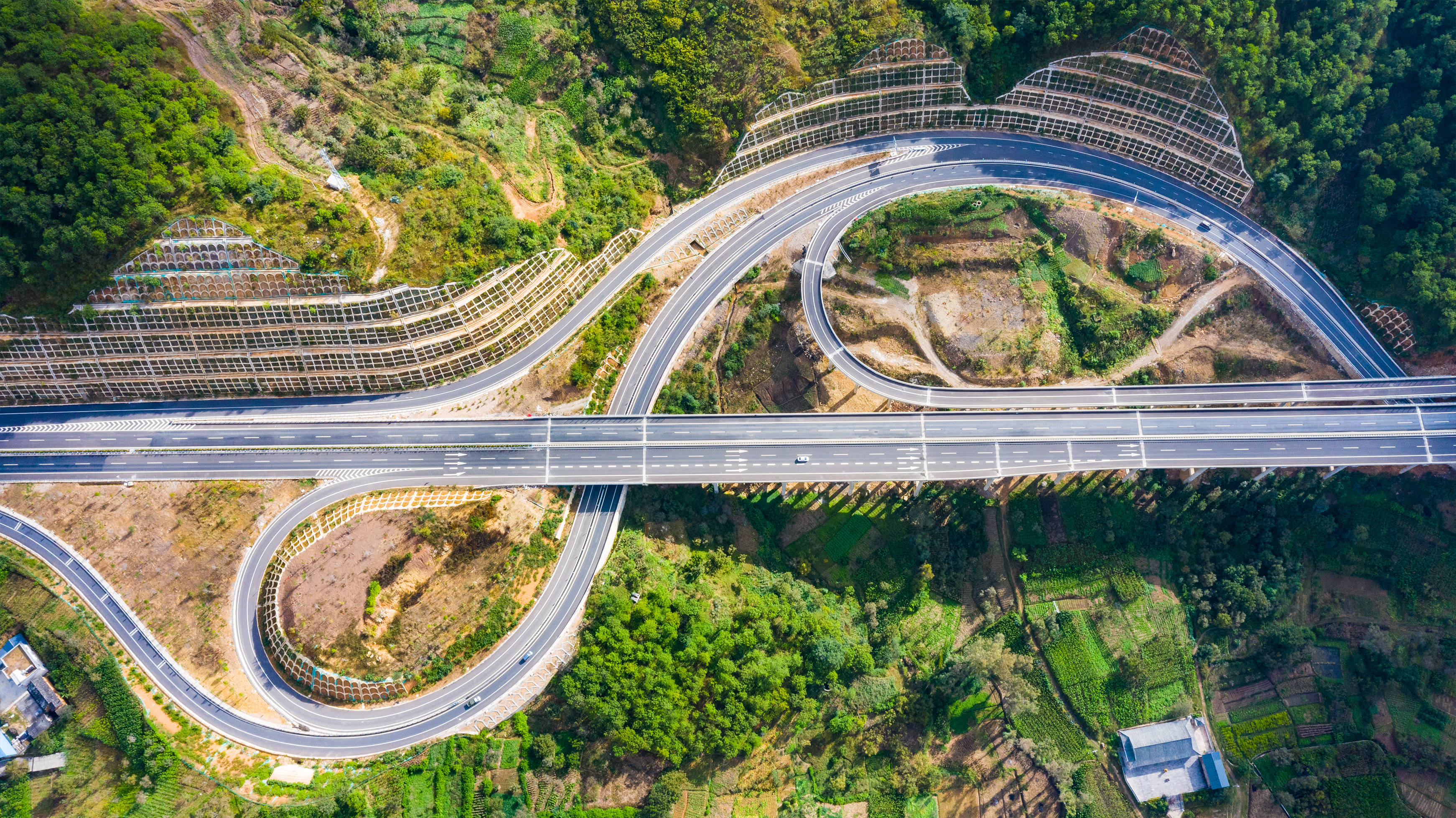 保施高速：智能化監(jiān)測預(yù)警技術(shù) 全方位把脈隧道安全