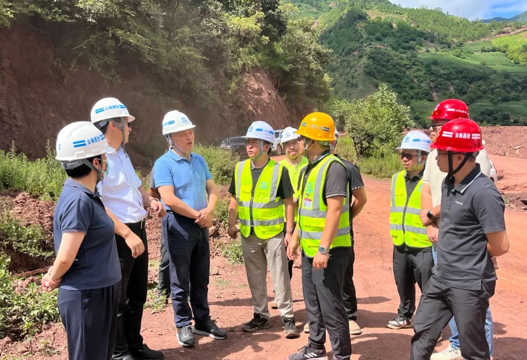 王永強調研云蘭高速項目