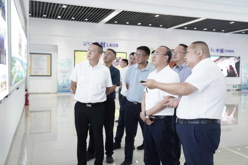 云錫控股公司黨委書記、董事長孫勇考察賽色塔綜合開發(fā)區(qū)