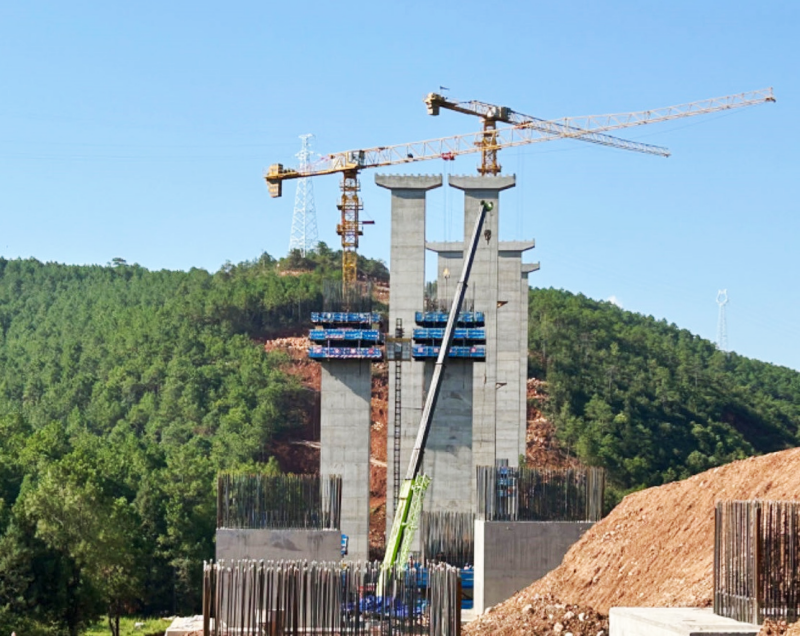 古寧高速吉烏洛大橋樁基全部澆筑完成