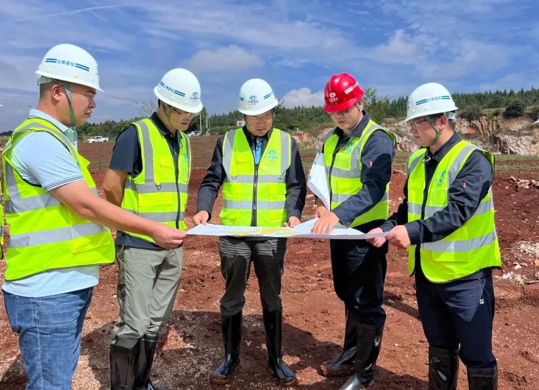 楊國文調研集團曲靖片區項目