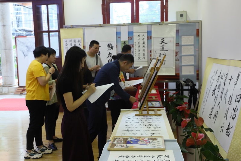 十四冶公司舉辦成立六十周年書畫展