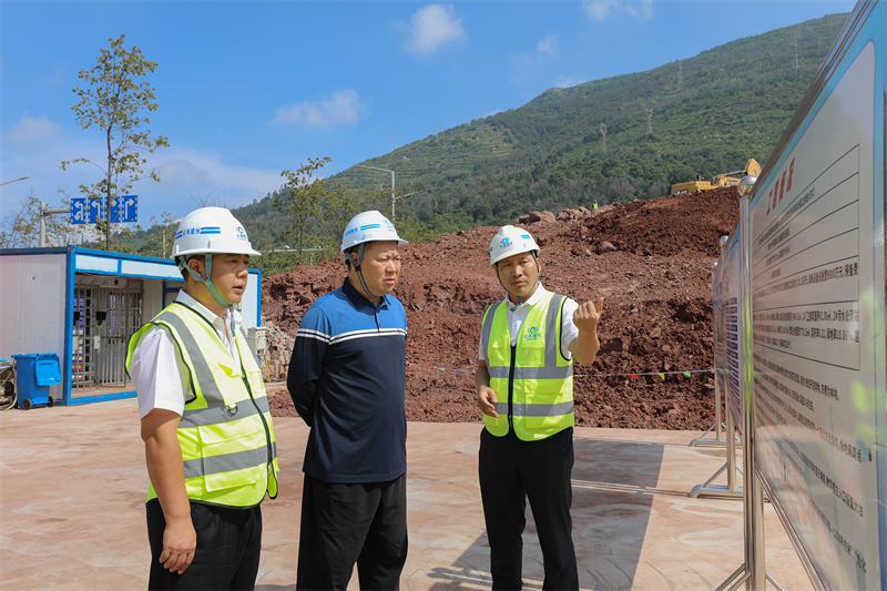 陳祖軍到省消防救援總隊(duì)綜合訓(xùn)練基地項(xiàng)目調(diào)研 檢查中秋值班值守情況