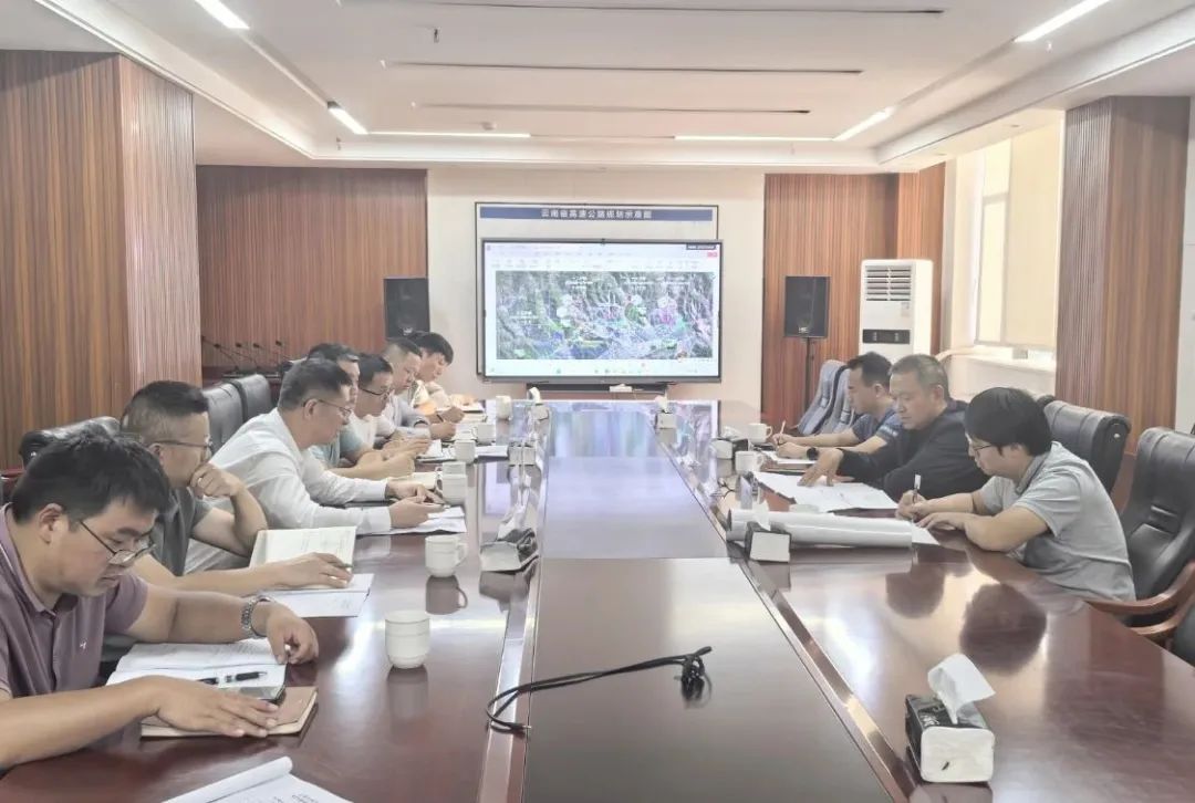 楊國文調研云永高速項目