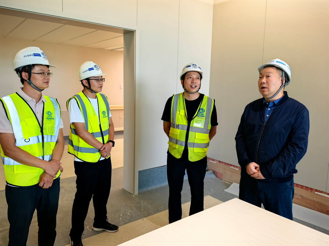 陳祖軍調研昆華國際醫院項目 看望慰問項目一線職工